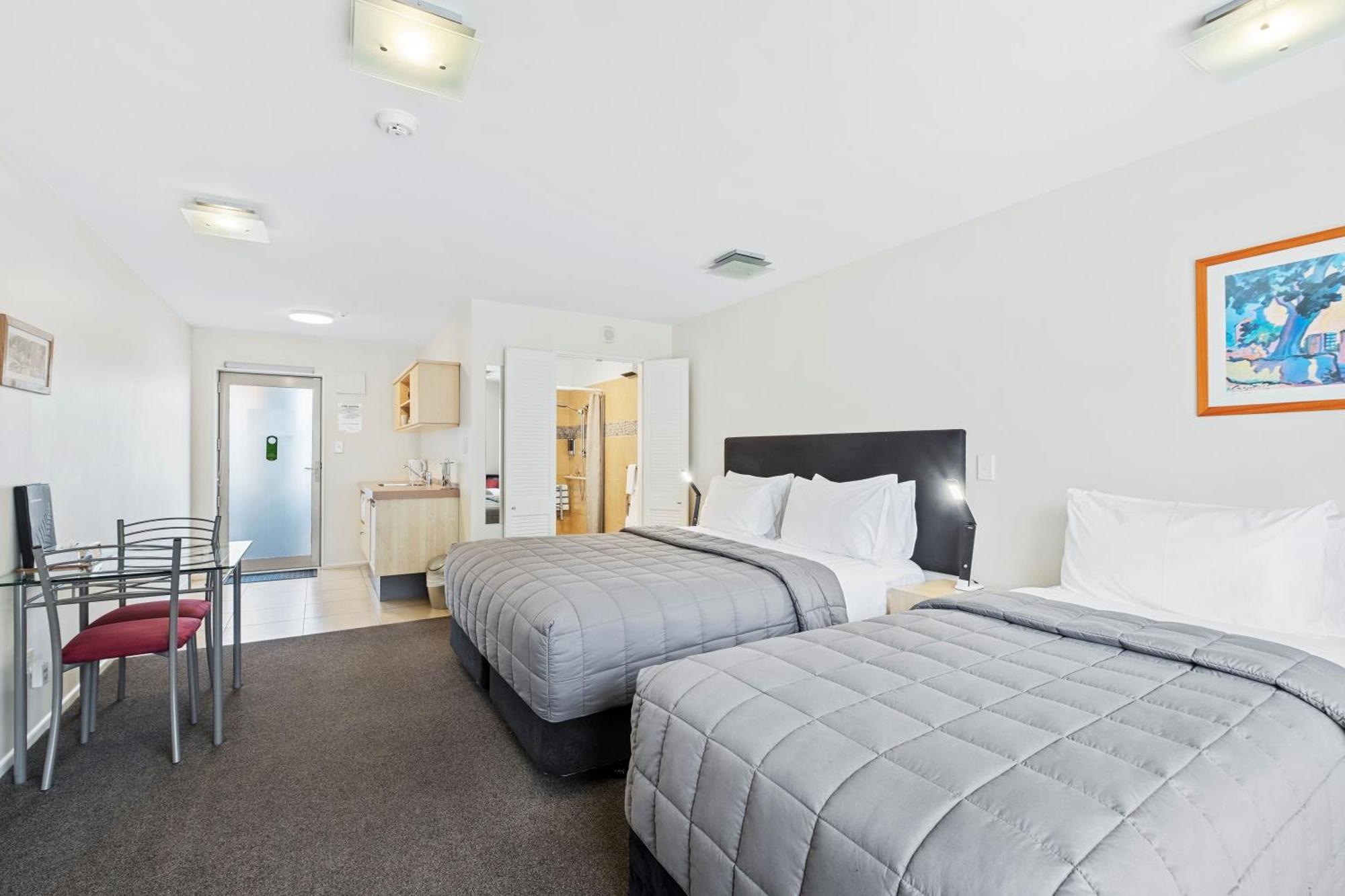 Tussock Peak Lodge แฮนเมอร์สปริงส์ ภายนอก รูปภาพ