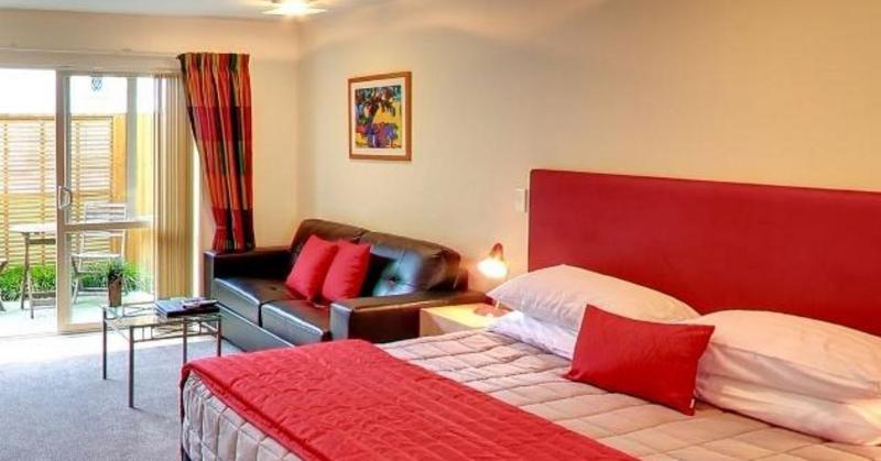 Tussock Peak Lodge แฮนเมอร์สปริงส์ ภายนอก รูปภาพ